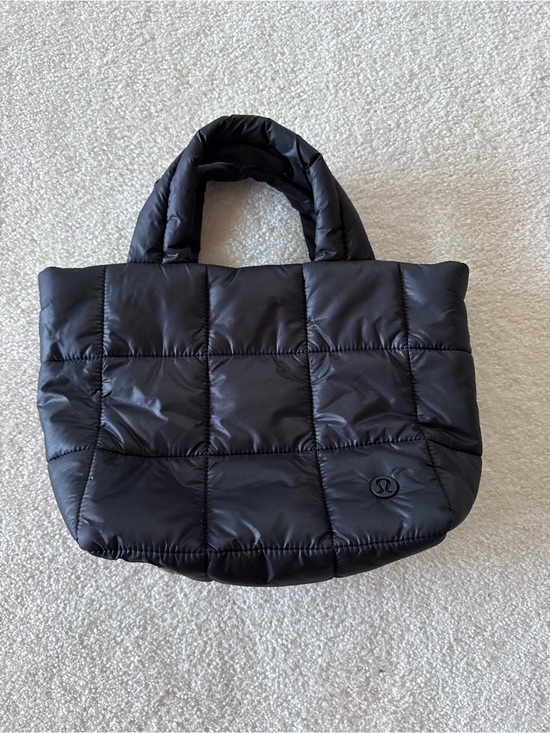 lululemon athletica Handbags - lululemon athletica Black Quilted Tote Bag 5L All Black